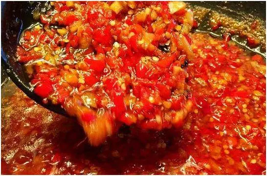 飯店大廚做了30年辣椒醬,有錢也買不到的秘制配方,老乾媽都服了