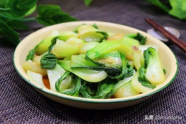 不管炒什麼青菜,多加一步,顏色不發黃,營養更高,好吃也好看!
