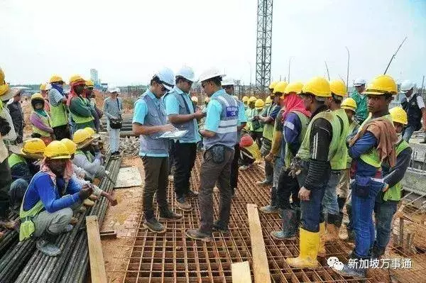 在新加坡的中國「客工」:這才是他們真實的生活~