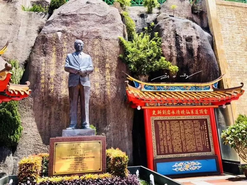 「雲頂高原」還有一座特別的寺廟,免費向大眾開放,還是華人建造的!