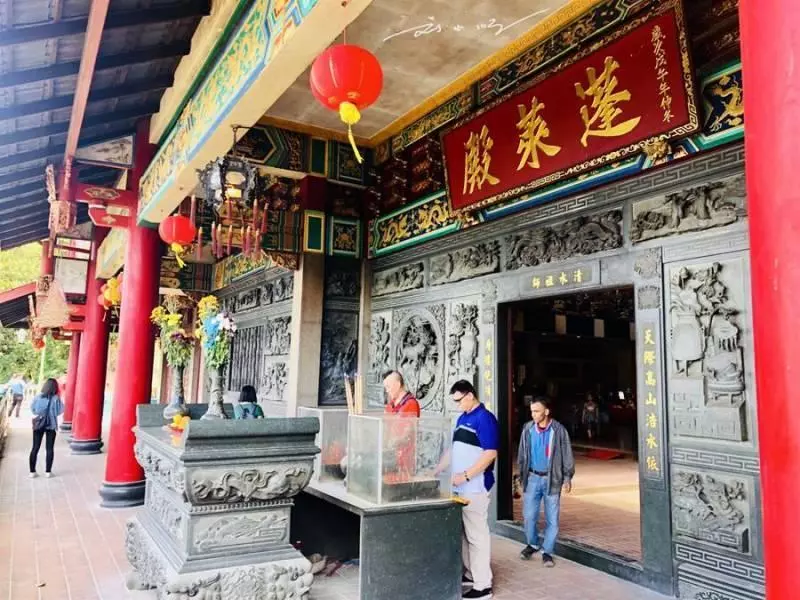 「雲頂高原」還有一座特別的寺廟,免費向大眾開放,還是華人建造的!