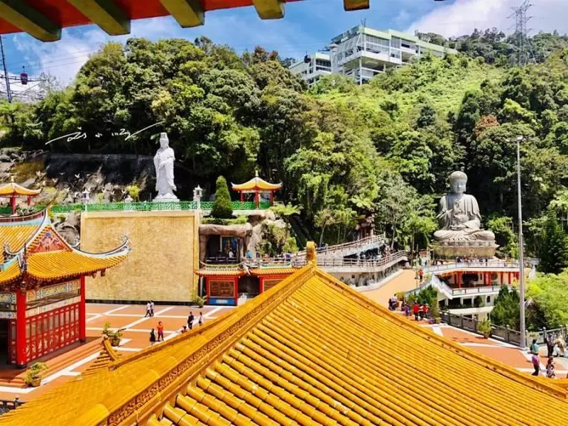 「雲頂高原」還有一座特別的寺廟,免費向大眾開放,還是華人建造的!