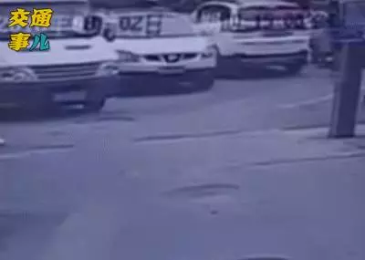 「鬼探頭」有多危險,看了你還敢撒開孩子的手嗎