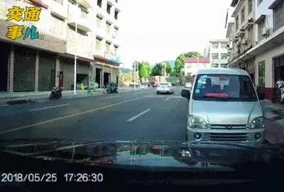 「鬼探頭」有多危險,看了你還敢撒開孩子的手嗎