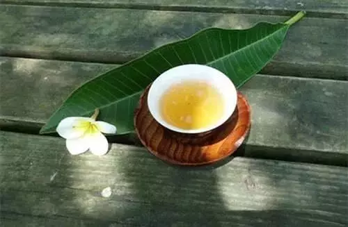 做人,請不要炫耀~更不要事事顯擺。