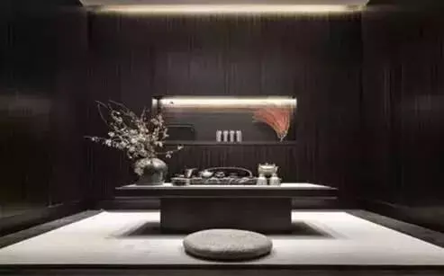 做人,請不要炫耀~更不要事事顯擺。