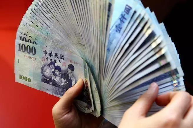 六合彩明牌!37歲女每晚「夢到神明報號碼」秒賺30萬 最後曝貪心下場:我失去的不只錢