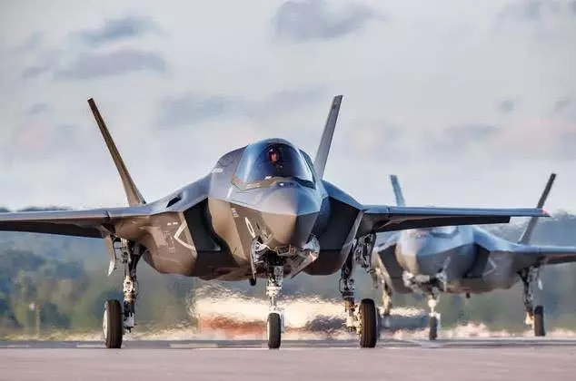 F-35殘骸已找到,美日火速打撈嚴防泄密,中俄:放心沒人跟你搶