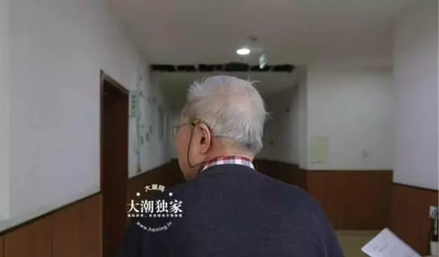 結婚50年沒孩子,他們決定「遺體捐獻」!阿嬤走後阿公跪倒在遺體前:「她從未走遠」