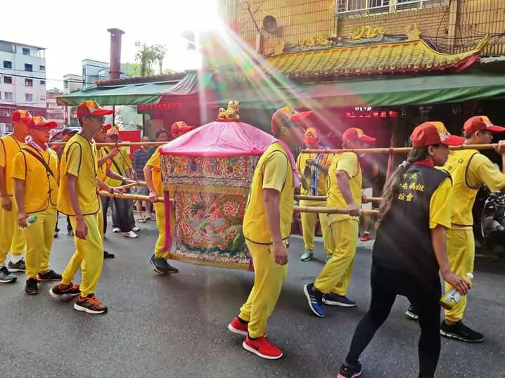 兒子早產瀕死!白沙屯媽祖顯神蹟「帶他闖過各難關」 母親淚曝「寶貝微笑離開」:是娘娘的旨意