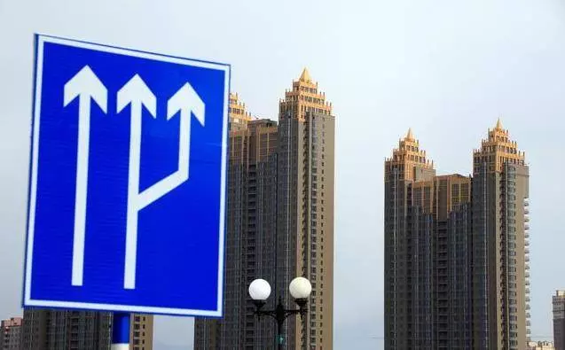 未來10年,「存款」和「房產」哪個更值錢?聽內行人一說,不再糾結了