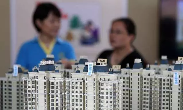 未來10年,「存款」和「房產」哪個更值錢?聽內行人一說,不再糾結了