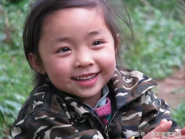 孩子剛滿月,婆婆就把傻兒媳趕出家,是人心冷漠還是道德的淪喪?