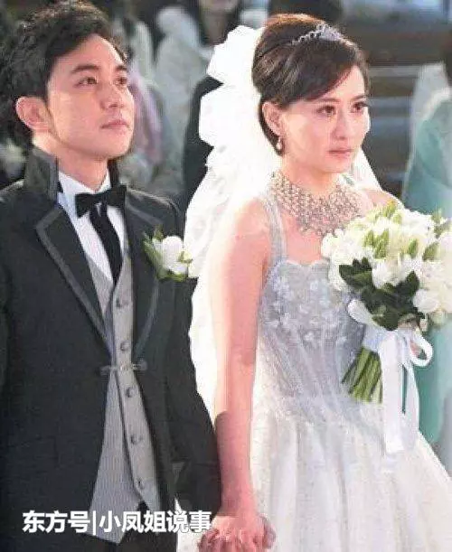 她婚後8年無子,卻仍受盡寵愛,今手戴鴿子蛋游世界愈顯年輕態
