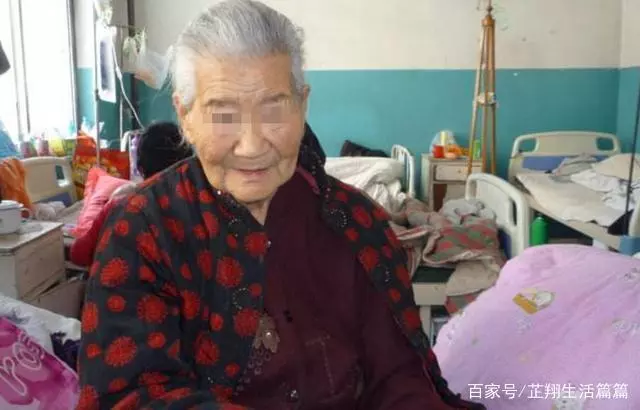 奶奶含辛茹苦將我養大,親生母親來相認,我笑著回了她七個字