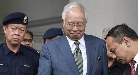 開SRC公司!1MDB向財長部申請「巨款曝光」結果糗大了!納吉律師竟來個措手不及!爽啊!