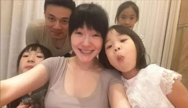 小S被爆懷上四胎男孩,老公激動大方送豪宅?網友:拿生命開玩笑!