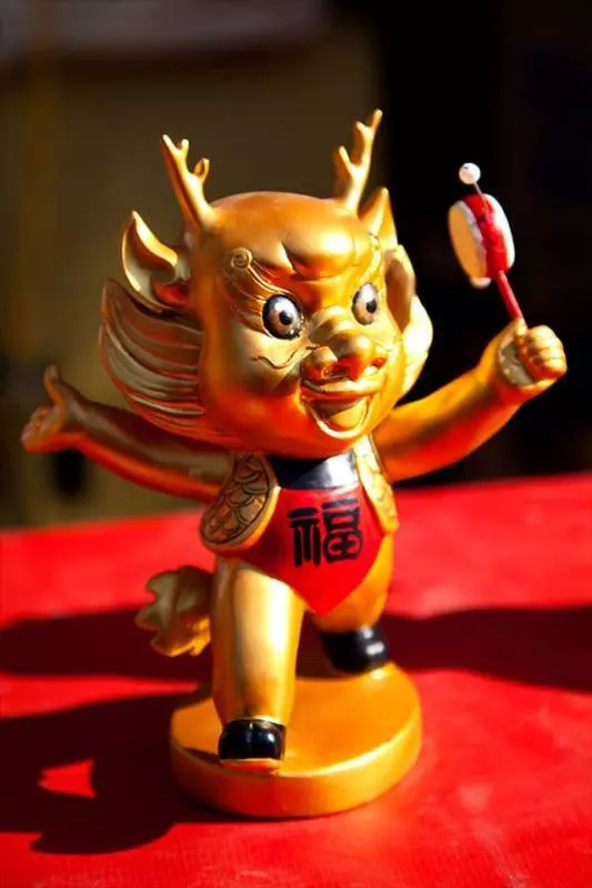 5大生肖天生「皇帝命」,再窮也能變龍鳳,馬上要暴富