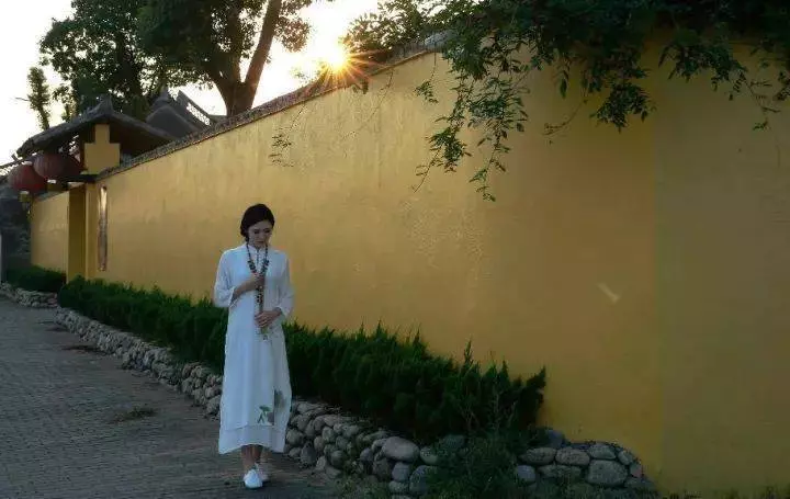 經常「慈悲」的人,人會越長越漂亮!