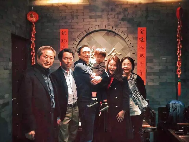 麻衣委屈哭了!友人揭王泉仁「新歡是韓國女星」逼她離婚 曝光內幕「根本沒給50萬」棄母子不顧