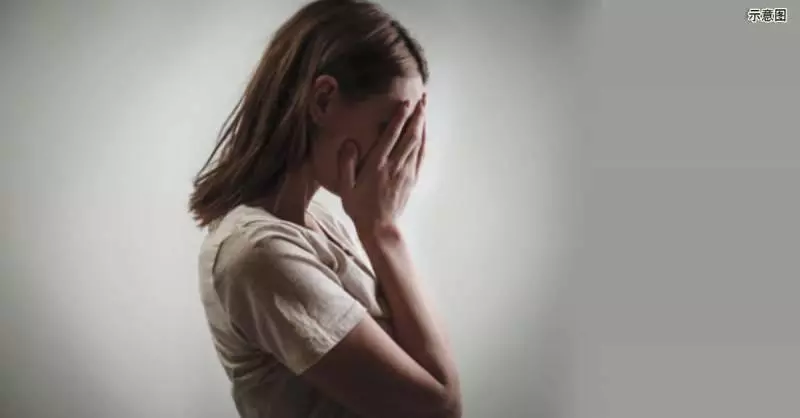 人神共憤!中醫診所主任垂涎美色,咖啡摻安眠藥上了女職員!