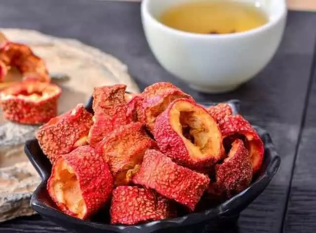 子宮肌瘤不可怕,醫生:多吃6種食物,活血化瘀,調節雌激素,讓你的子宮慢慢恢復健康
