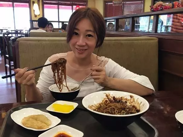 一位35歲辣媽的瘦身歷程,靠「低醣生酮法」成功減重12KG,3個月身材變回S型