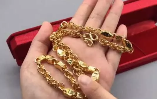 為什麼金店喜歡顧客以舊換新?店員無意說漏嘴,早點知道就好了