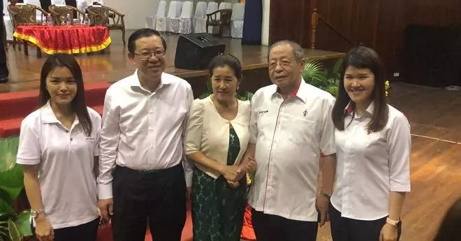 【機場提升計劃是國陣批准?】候選人黃詩怡的回應,讓民眾都震驚了!