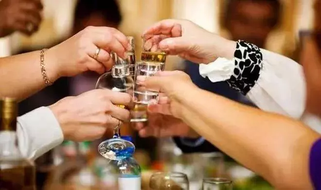 喝酒「三不做」,酒後「三不宜」,你們知道是啥不!
