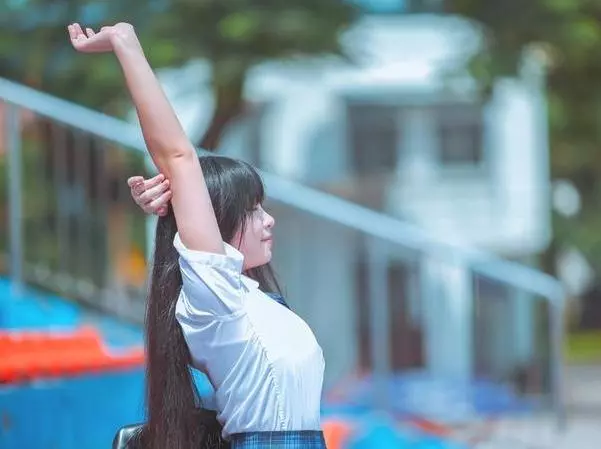 夏天的12星座女,愛你的方式各不同,射手座調皮,金牛座溫柔!