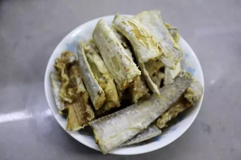 紅燒帶魚:帶魚這樣做,完整不碎還入味,全家大愛