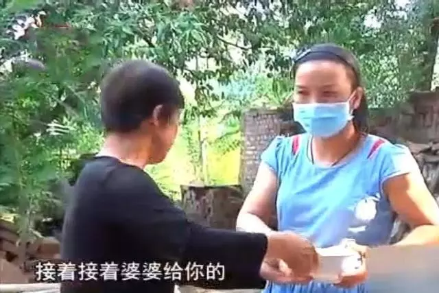 婆婆逼兒媳生男孩,兒媳怒揭傷疤:公公不能生育,有臉要求我?