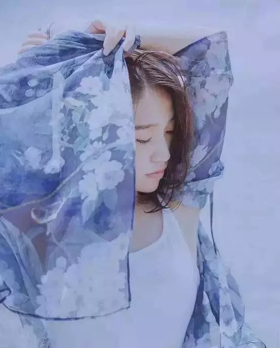 10種讓男人「慢性中毒」的女人,你是哪一種?