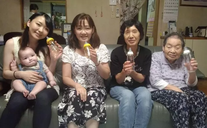 17張暖照道出「你心目中最美好的家庭」 老爸打扮成超帥雷神...兒子的反應是最好的禮物~