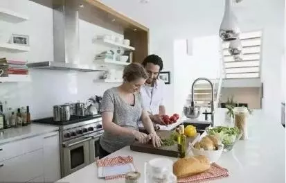 俗語「窮看廳堂,富看廚房」,是什麼意思?很多人不知道,難怪越住越窮!