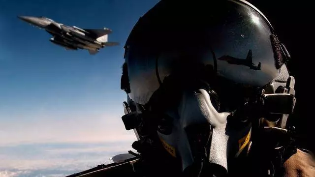 美五代機超低空突防,S400雷達毫無反應?大批士兵睡夢中喪生