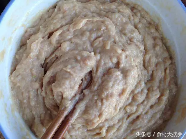 教大家自製午餐肉,味道絕對正,做法也是超級簡單的。..