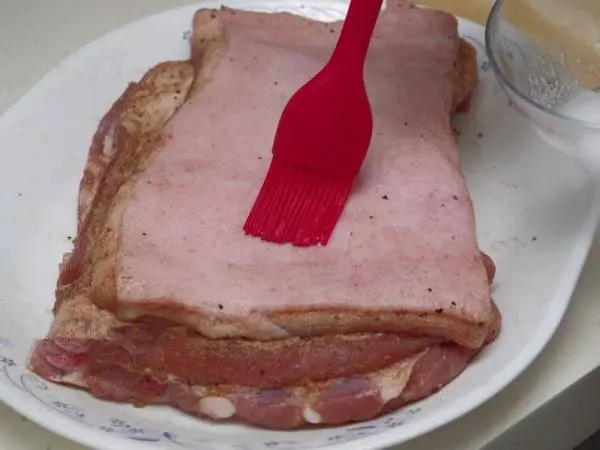 自製簡單「港式脆皮燒肉」,結果香到一家人!!