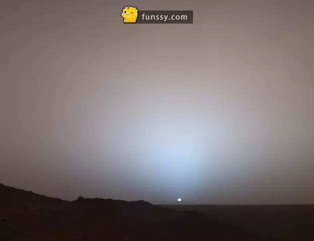 11張顛覆你對世界認知的超驚奇照片 #1 復活島的摩艾石像其實全身是埋在土底下的