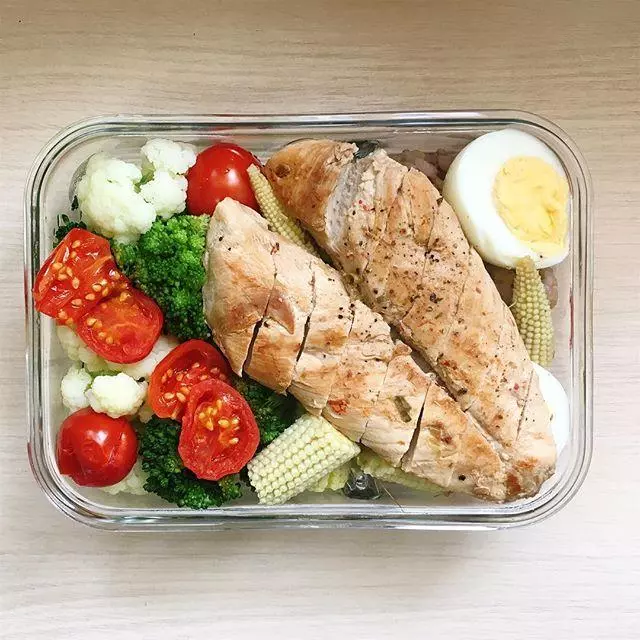 【誰說減肥需要節食?30個讓您愛上的減肥食譜,月甩8公斤!】 -
