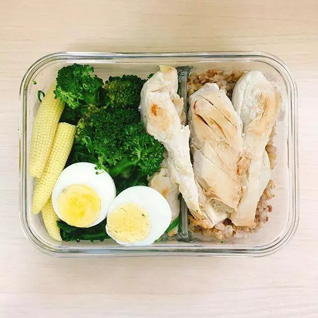 【誰說減肥需要節食?30個讓您愛上的減肥食譜,月甩8公斤!】 -