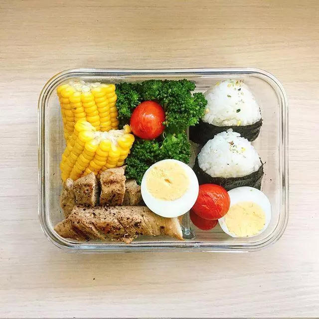 【誰說減肥需要節食?30個讓您愛上的減肥食譜,月甩8公斤!】 -