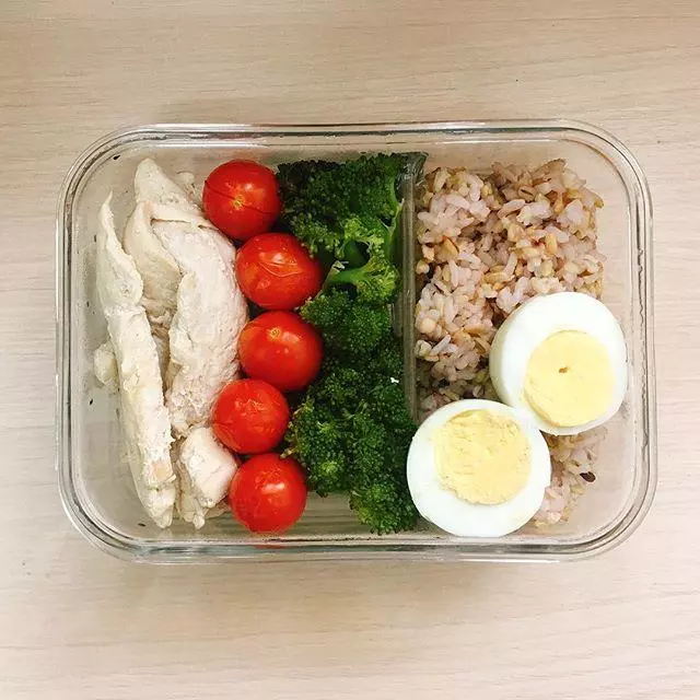 【誰說減肥需要節食?30個讓您愛上的減肥食譜,月甩8公斤!】 -