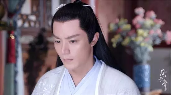 結婚太幸福?霍建華崩壞「帥臉腫成大叔」粉絲都傻住 往下拍「肚子快突破上衣」不敢直視