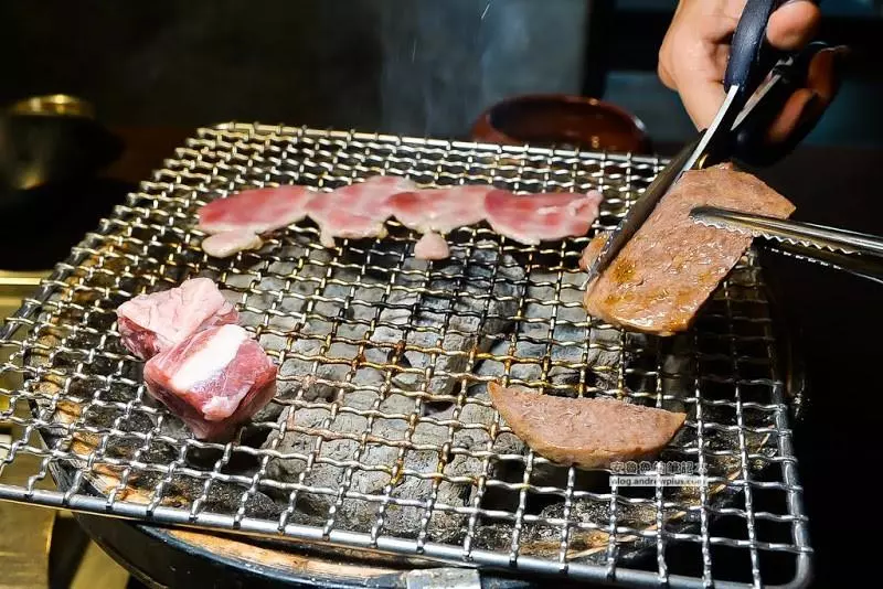 上禾町日式燒肉-和牛、帝王蟹、伊比利豬隨你吃到飽