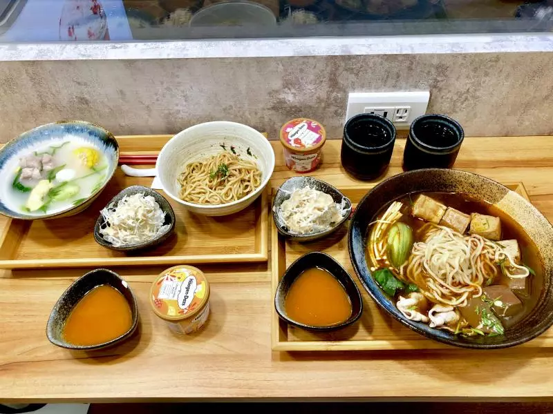 老鍋底 彈牙銷魂麵 麻辣香夠味