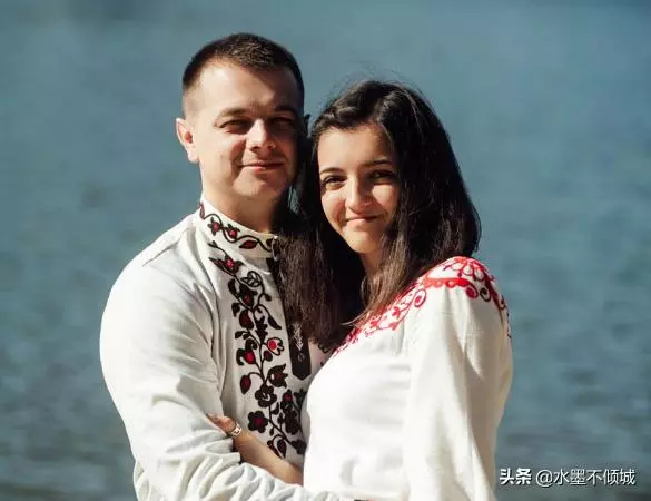婆婆:鄰居家的媳婦結婚時,帶房子帶車,媳婦:那是上門女婿