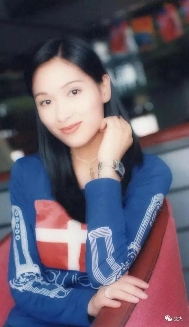 「最美亞姐」楊恭如,曾親口承認「當小三」,今45歲仍單身!