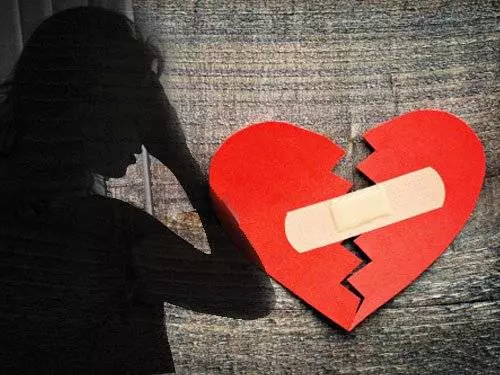 人真的會「心碎嗎」？科學家證實[失去摯愛心碎是真的]可能嚴重到甚至還會讓「心臟停止跳動」！